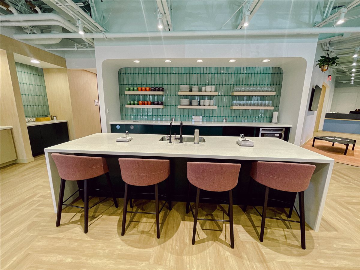 310 East 96th Street, Suite 200 Office Images