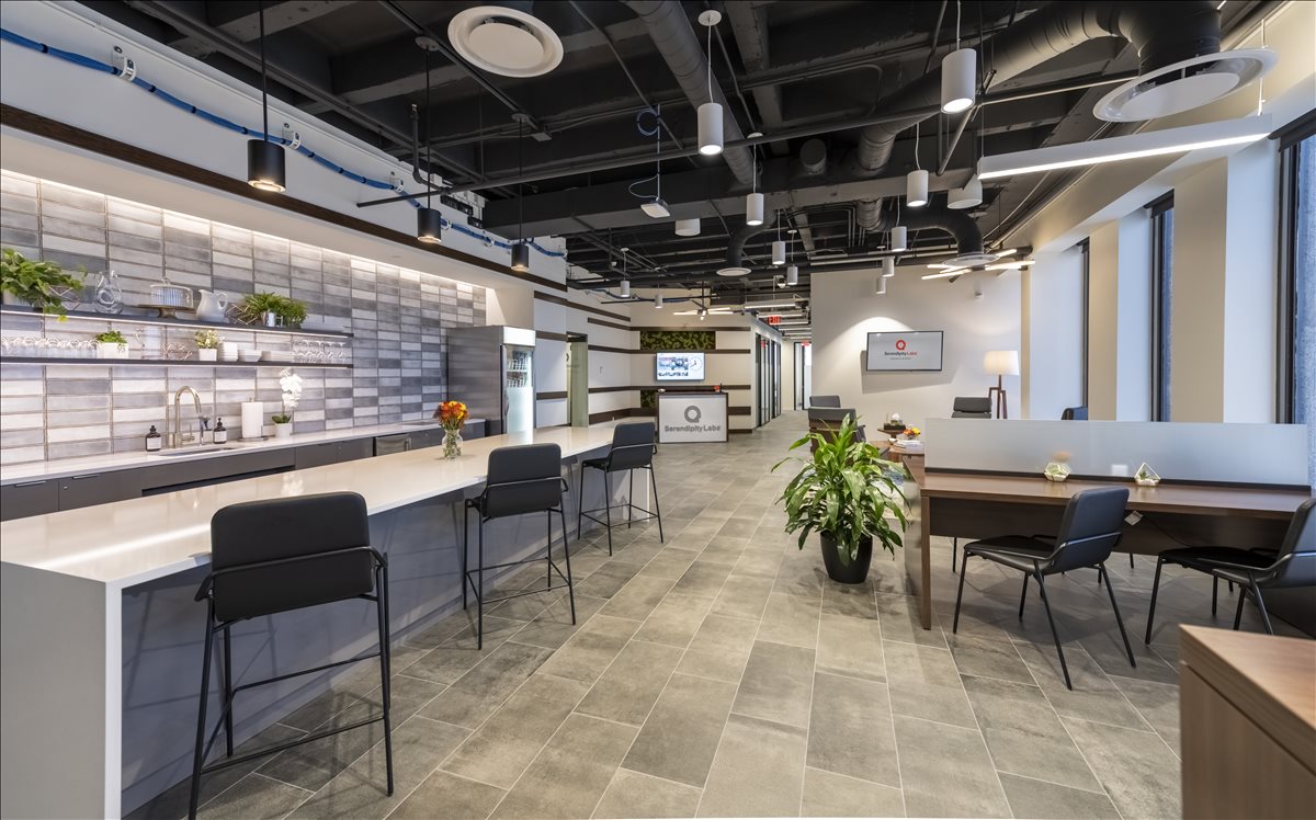 100 S Clinton Avenue, 24th Floor Office Images