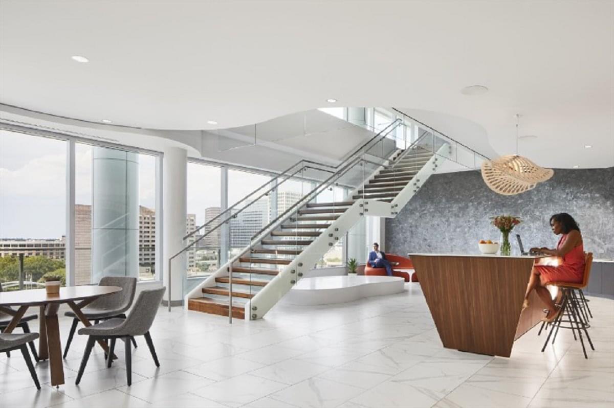 2200 Post Oak Boulevard, Suite 1000 Office Images