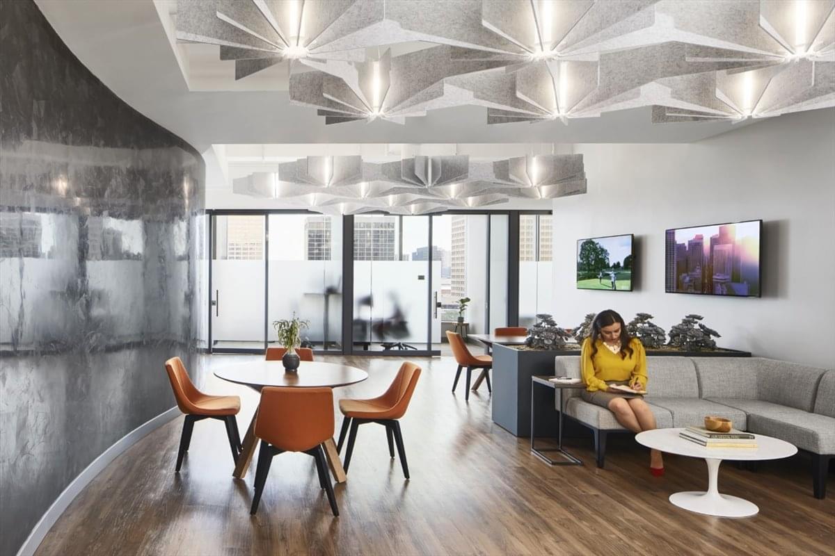 2200 Post Oak Boulevard, Suite 1000 Office Images