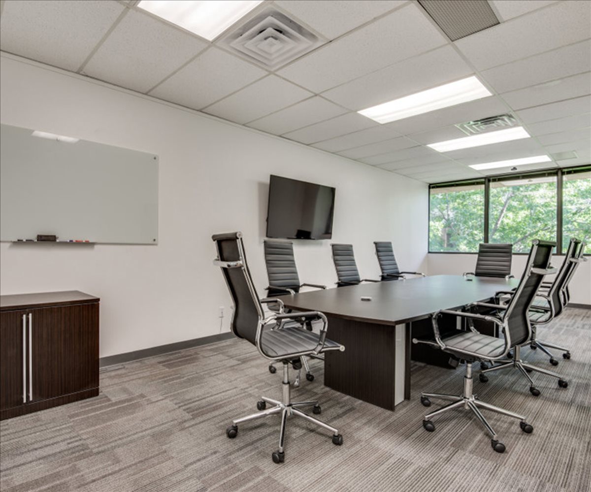 12000-12100 Ford Rd, III Metro Square Office Images