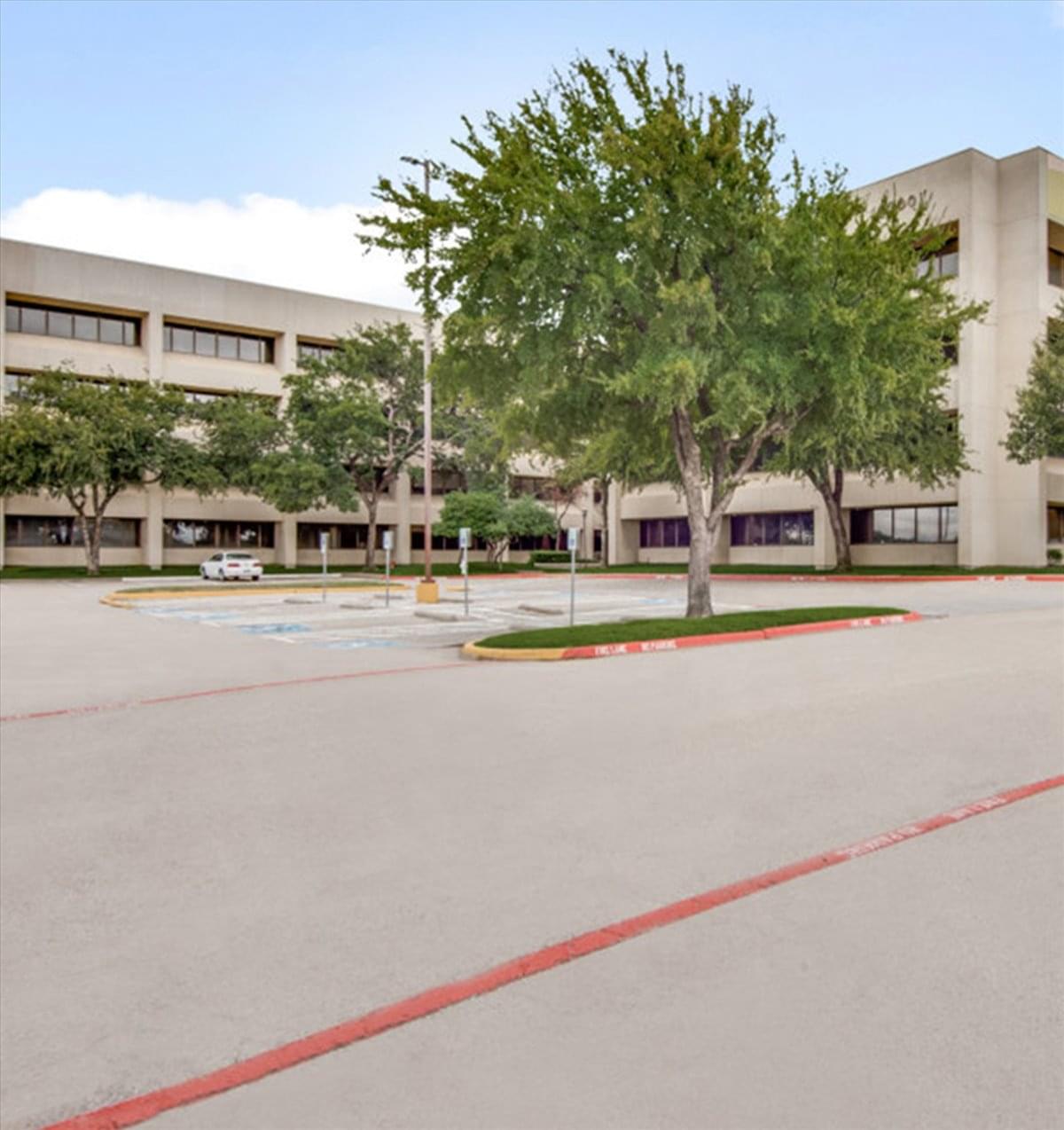 12000-12100 Ford Rd, III Metro Square Office Images