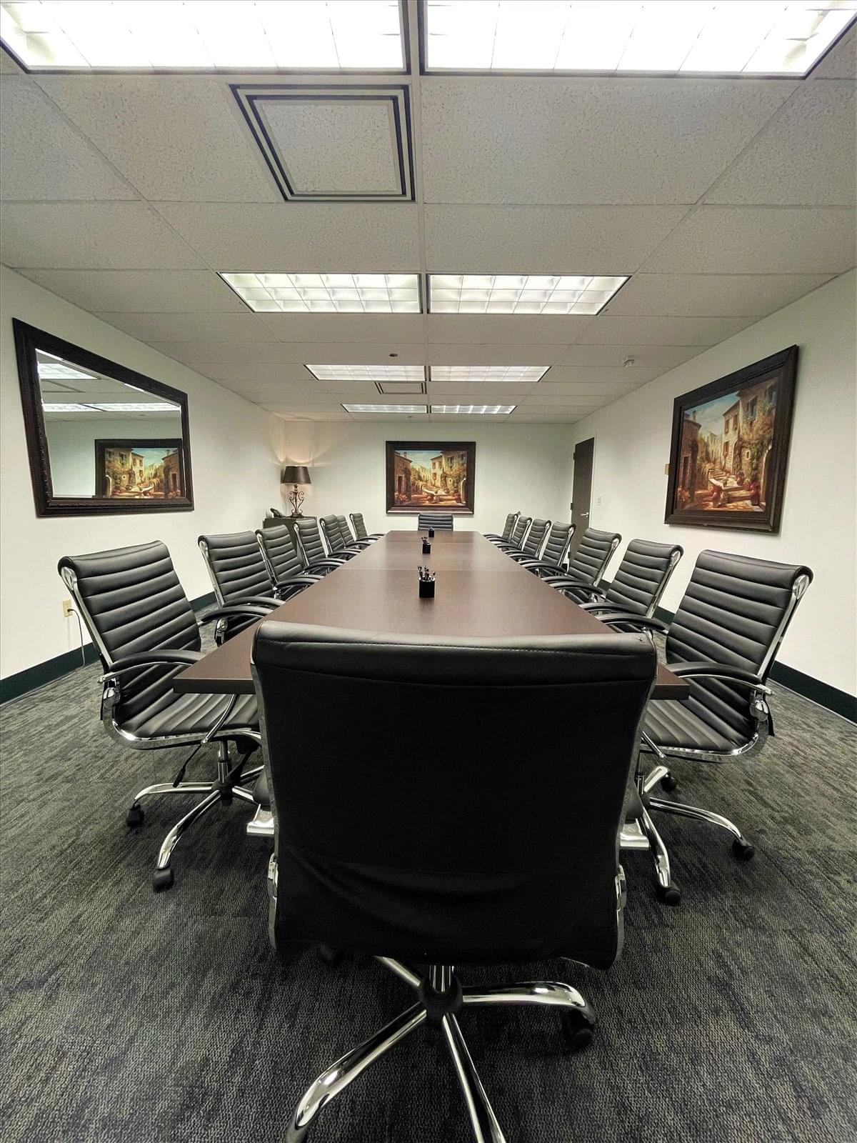 1001 Lakeside Avenue Office Images