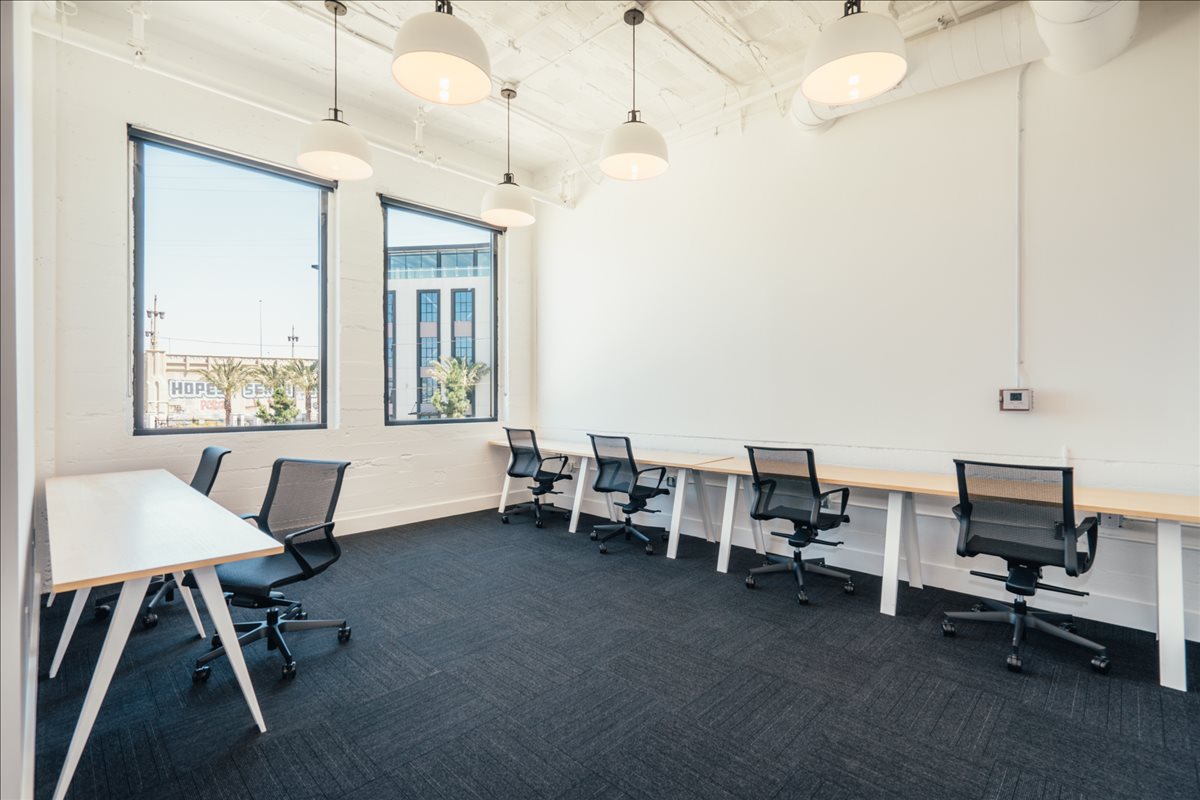 1325 Palmetto Street Office Space - Los Angeles