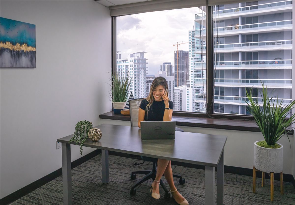2 South Biscayne Boulevard Office Images