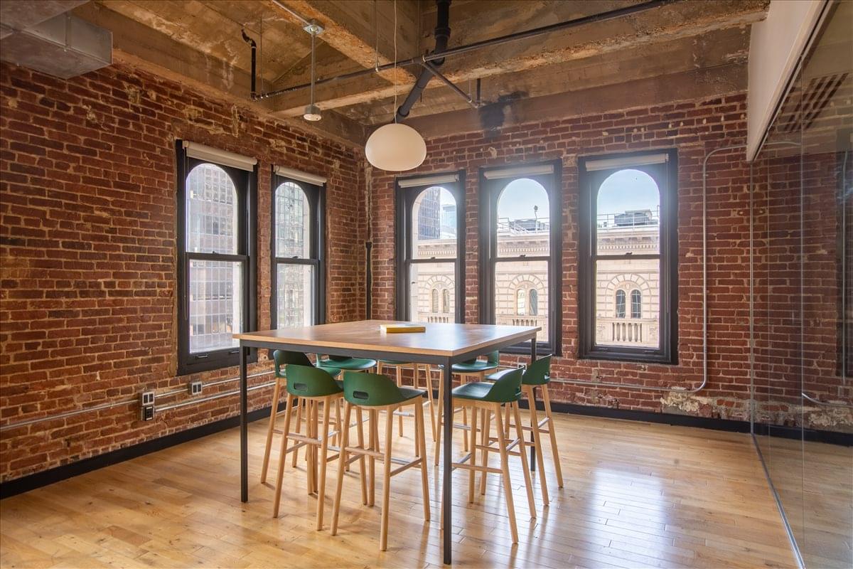 811 West 7th Street Office Space - Los Angeles