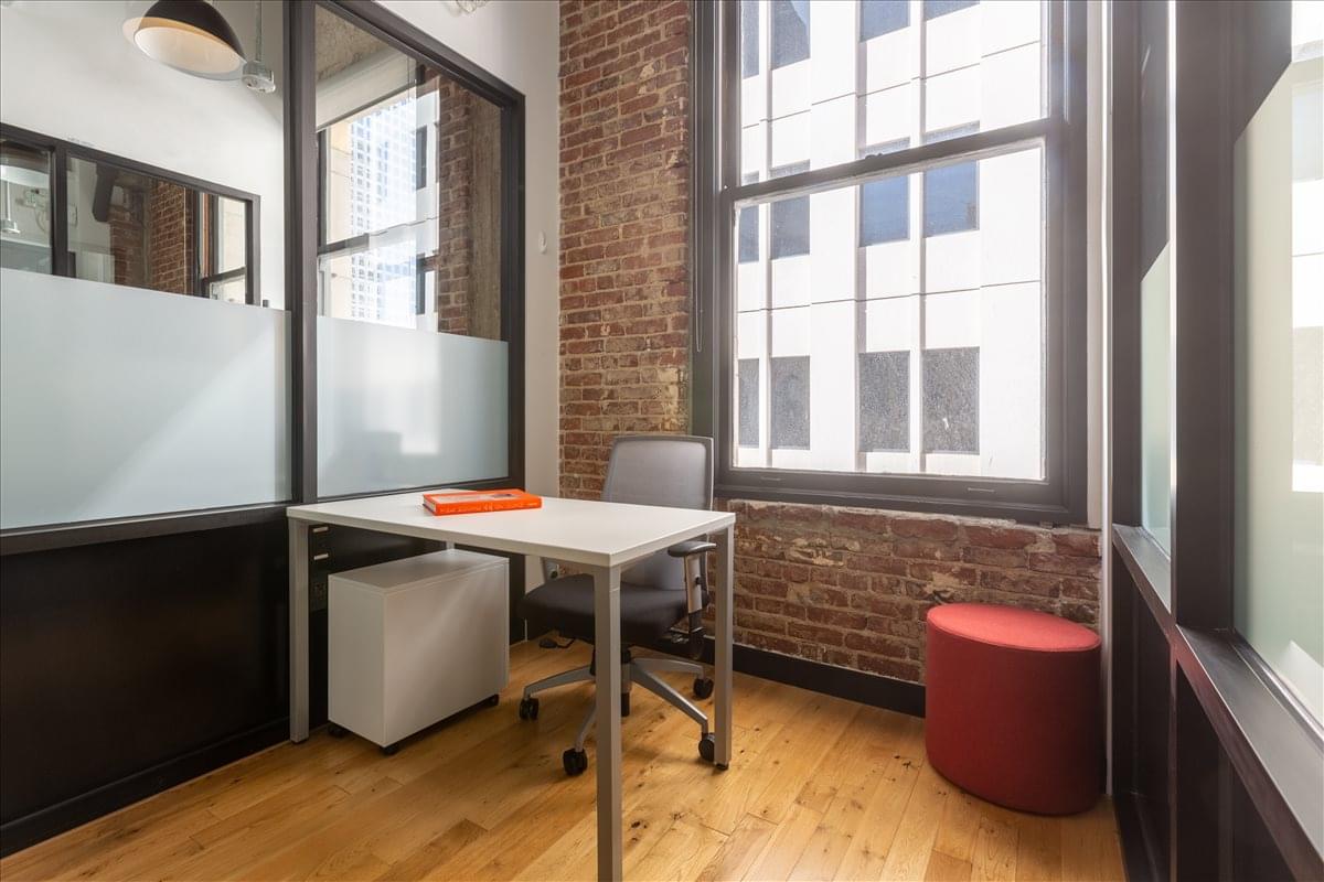 811 West 7th Street Office Space - Los Angeles