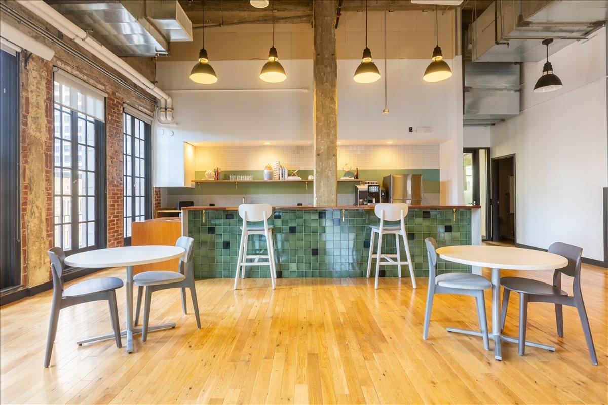 811 West 7th Street Office Space - Los Angeles