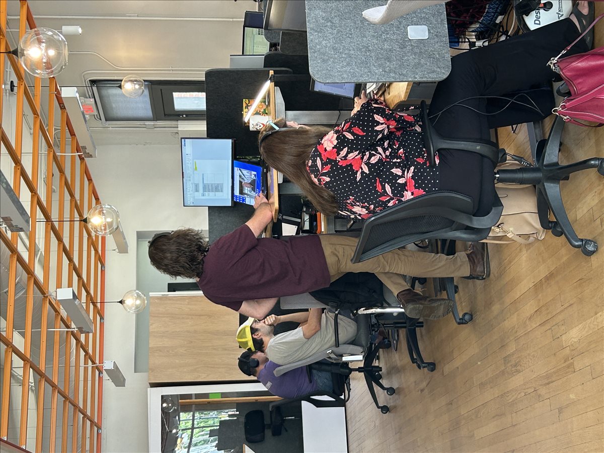 102 Hillsboro Street Office Images