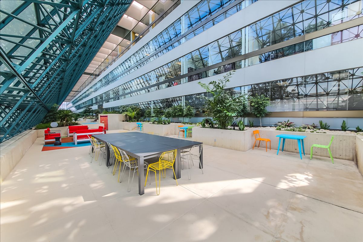 Photo of Office Space on 84 Northeast Loop 410,Floor 2 San Antonio