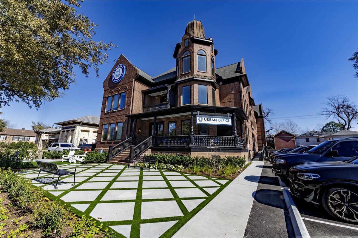Photo of Office Space on 540 Heights Boulevard Houston