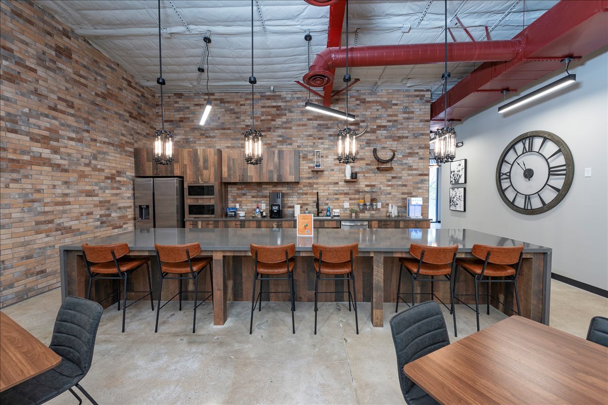 Photo of Office Space on 1100 West 23rd Street Houston
