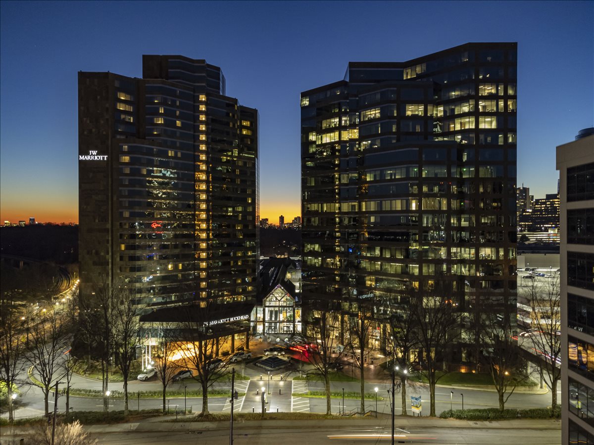 3399 Peachtree Road Northeast Office Images