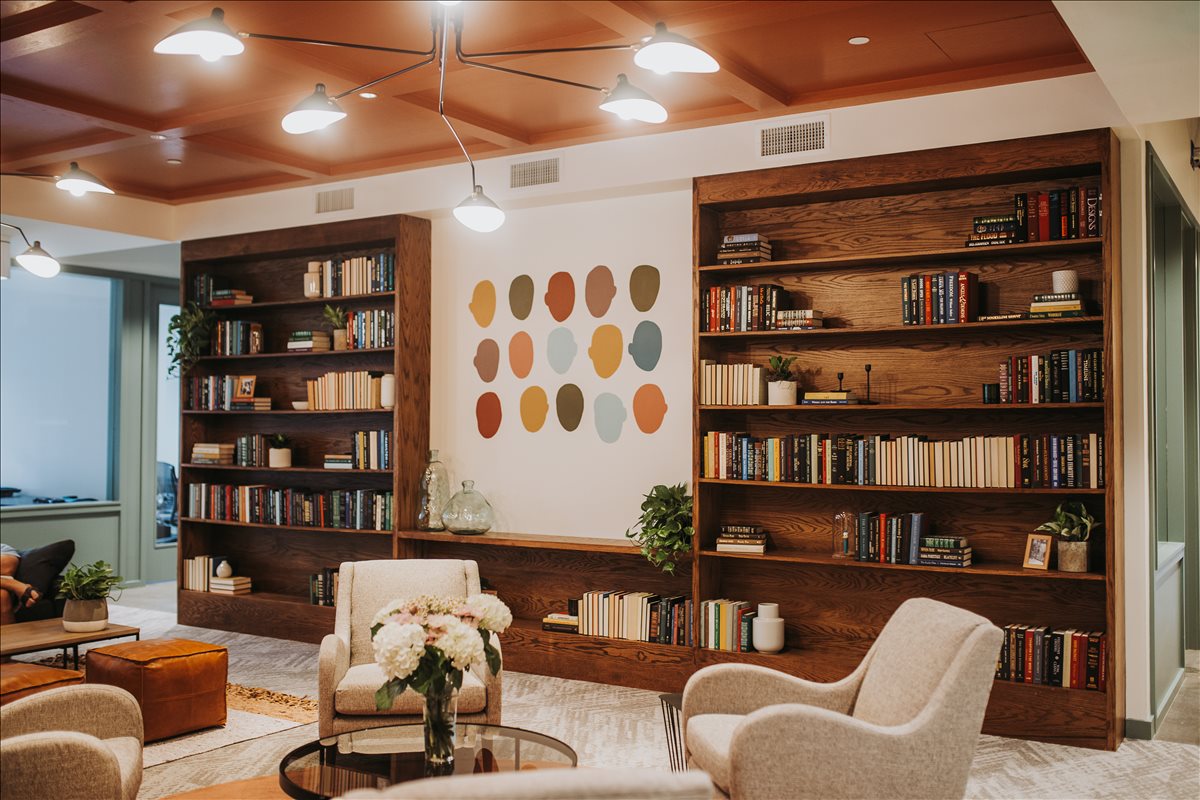 14555 Dallas Parkway Office Images