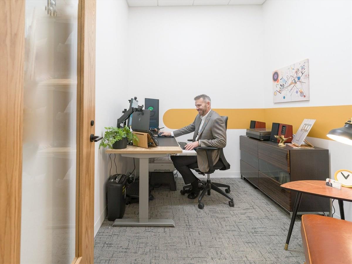 114 West Main Street Office Images