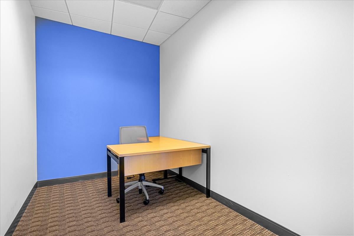 100 Crescent Court, Turtle Creek Office Images