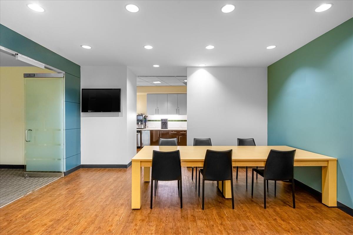 100 Crescent Court, Turtle Creek Office Space - Dallas