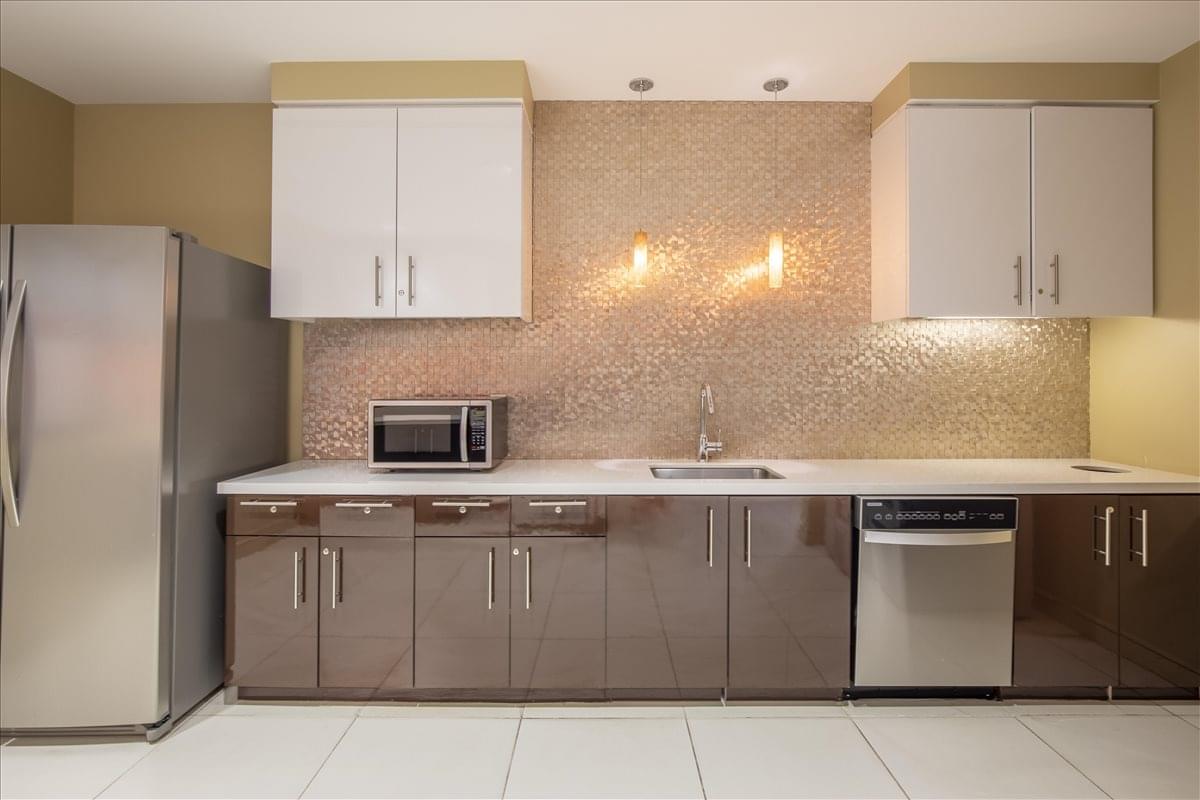 555 North Point Center E, Alpharetta Office Space - Atlanta