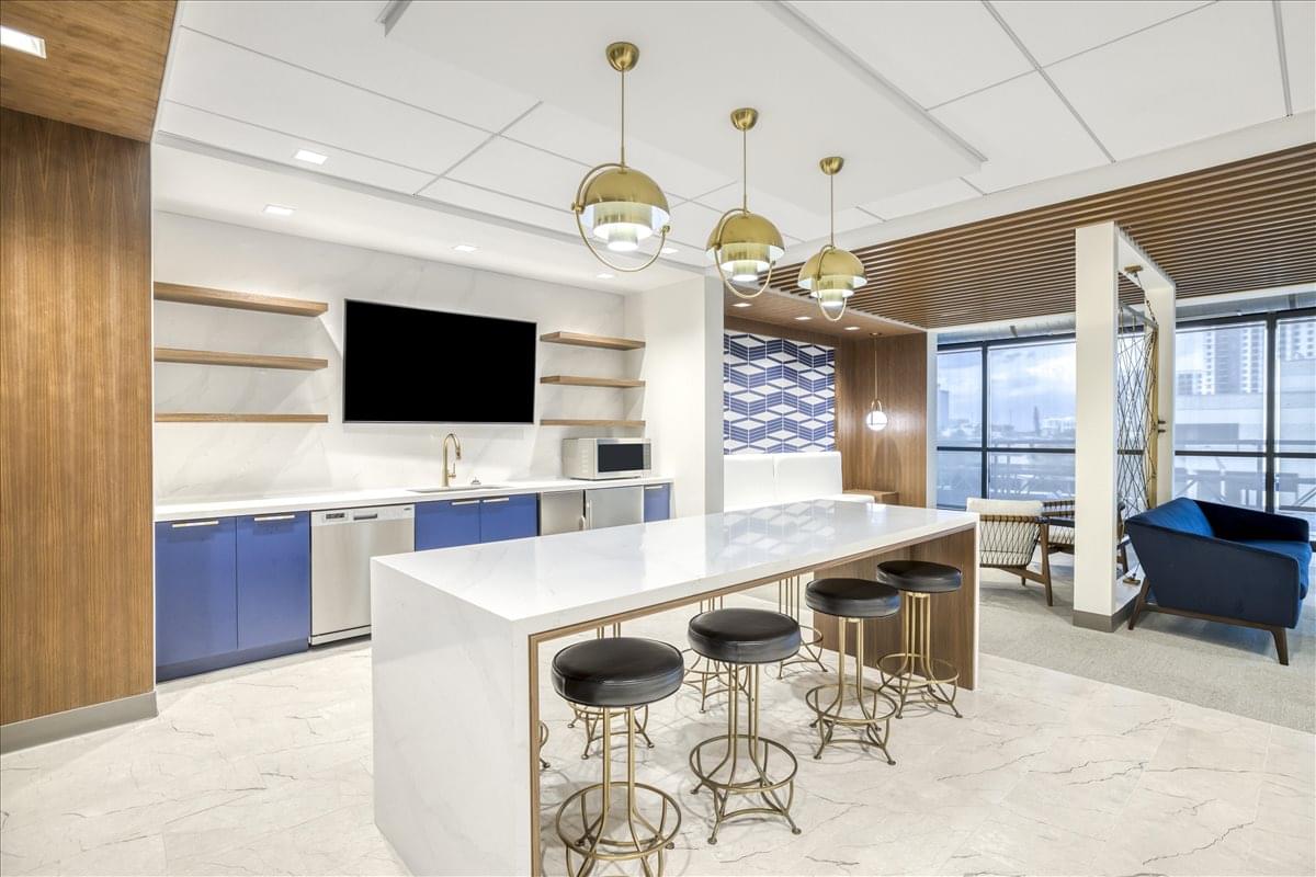 110 E Broward Blvd, 17th Fl, Downtown Office Space - Fort Lauderdale