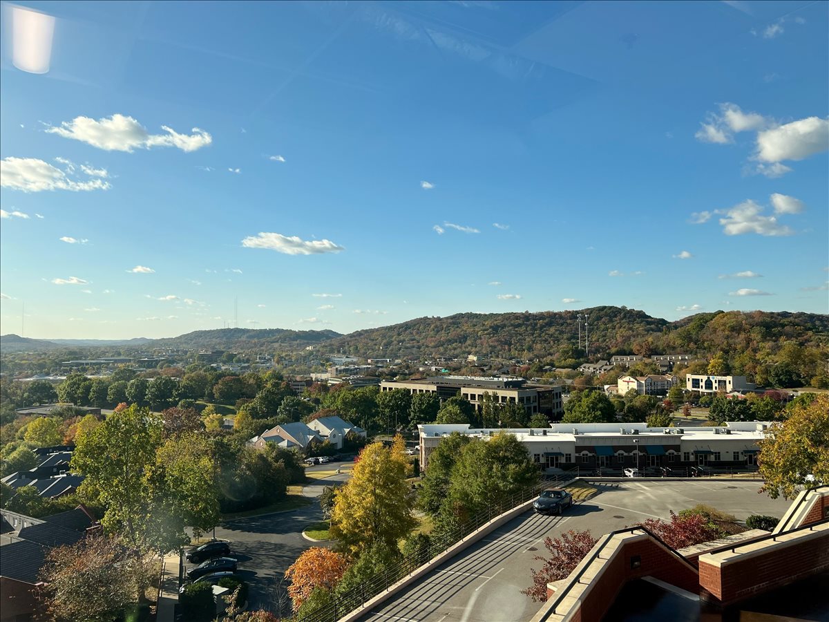 214 Overlook Circle available for companies in Brentwood