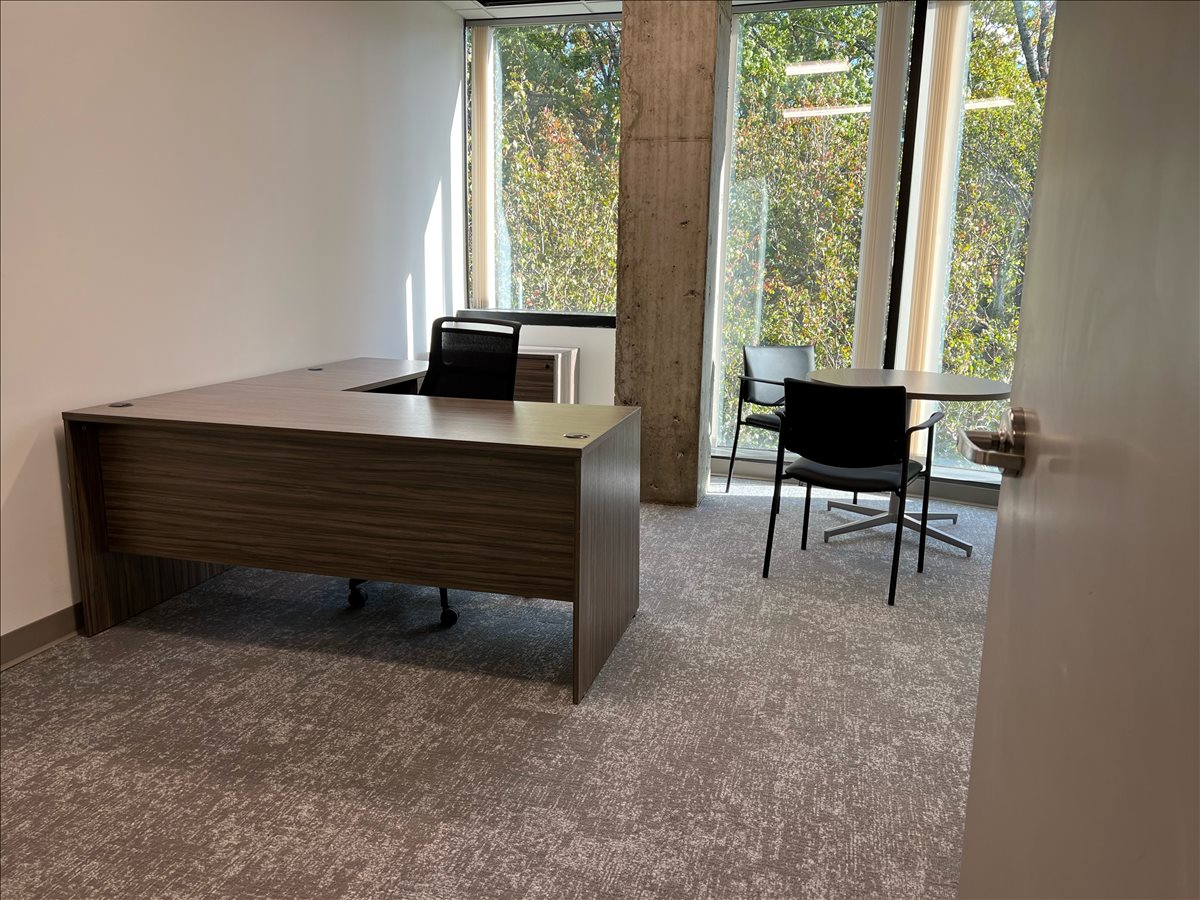 214 Overlook Circle, Suite 200 Office Images