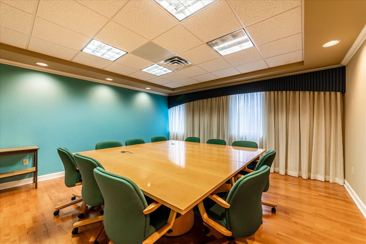 23 Maiden Lane Office Images