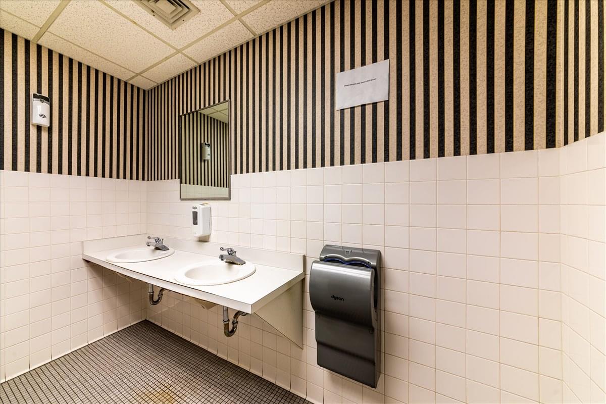 23 Maiden Lane Office Images