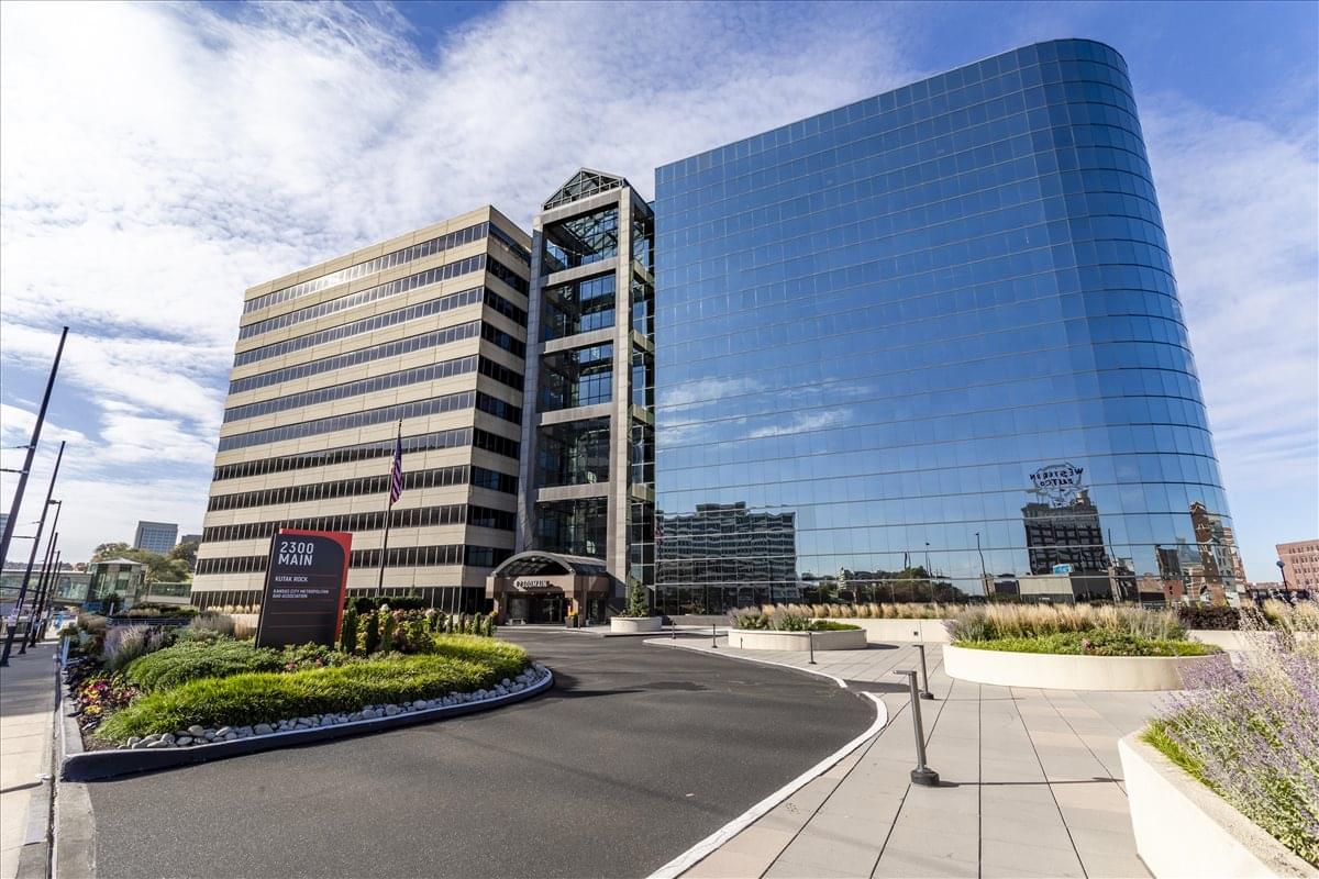 Photo of Office Space on Two Pershing Square,2300 Main St,Crown Center Kansas City