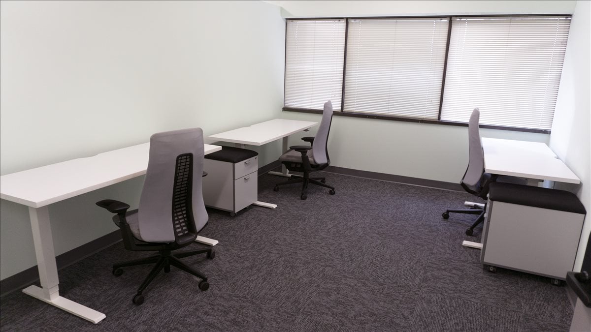 20 Jackson Drive available for companies in Cranford