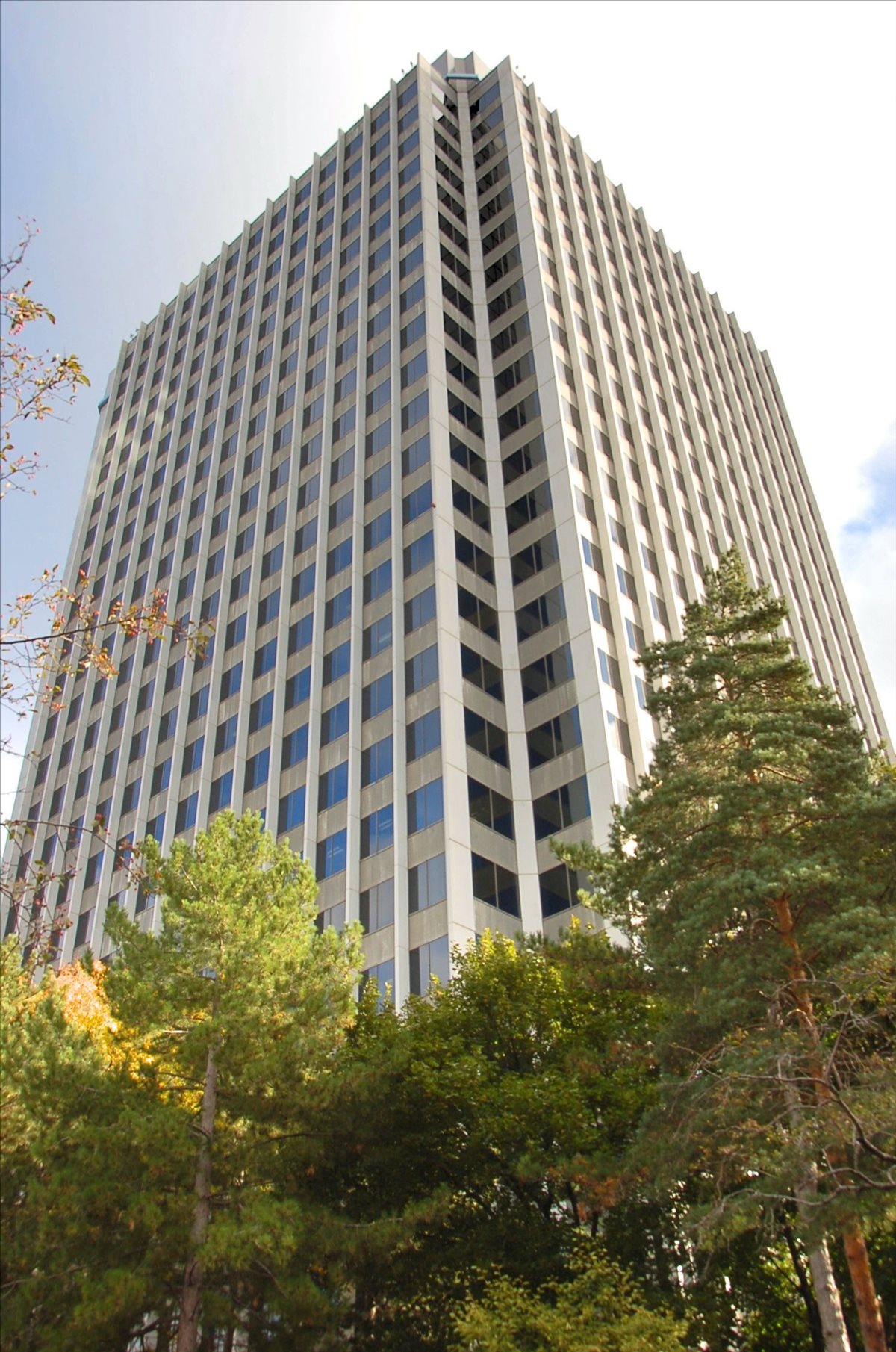755 West Big Beaver Road, Suite 2020, Top of Troy Office Space - Troy