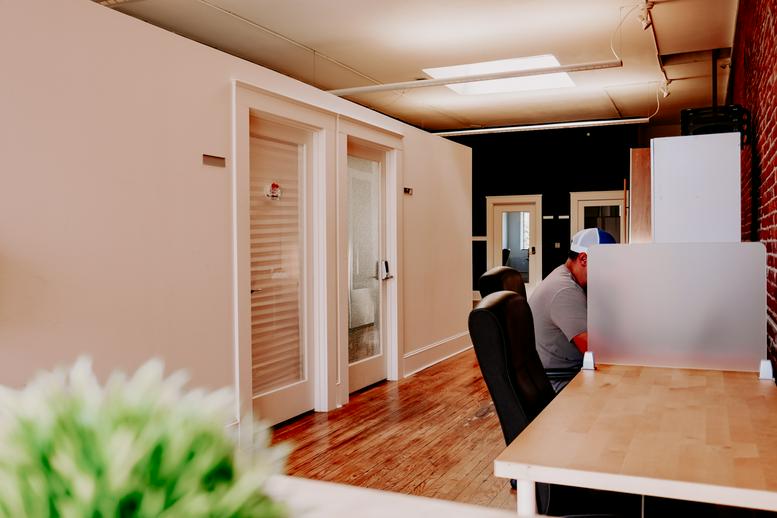 216 Commercial Street North East Office Space - Salem