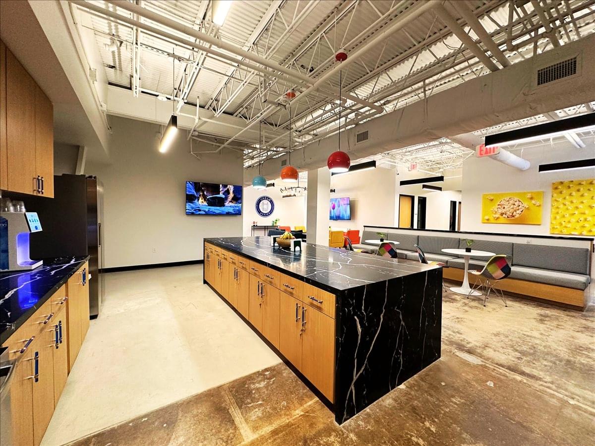 1209 South Saint Mary's Street Office Images