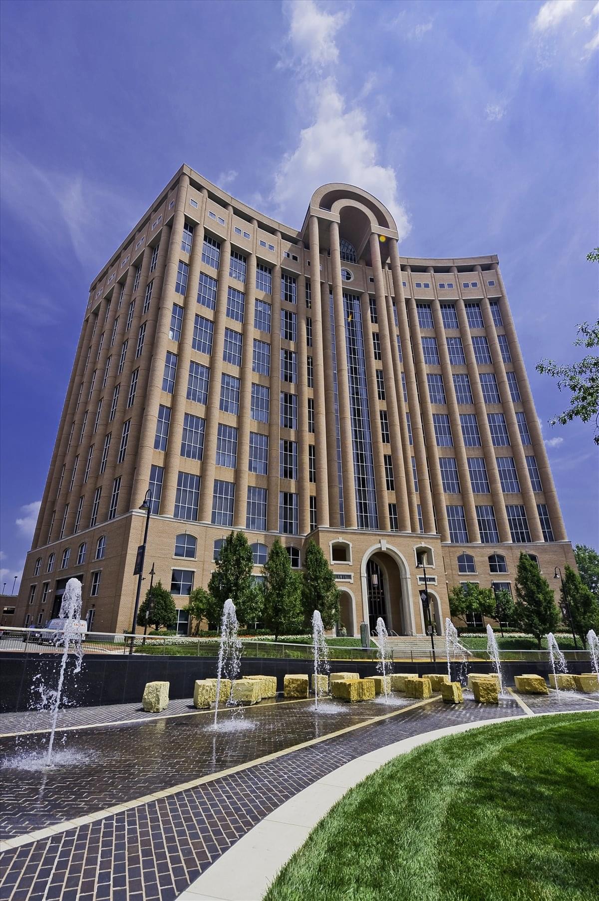 Towers Crescent available for companies in Tysons