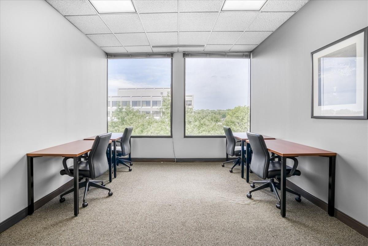 1821 Walden Office Square Office Space - Schaumburg