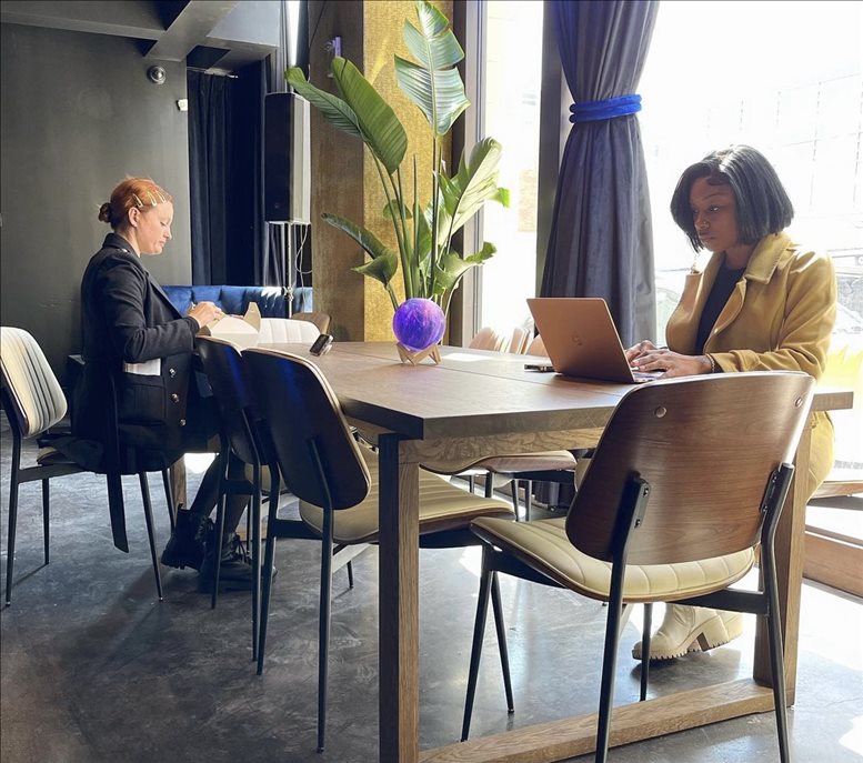 7046 Hollywood Boulevard Office Images