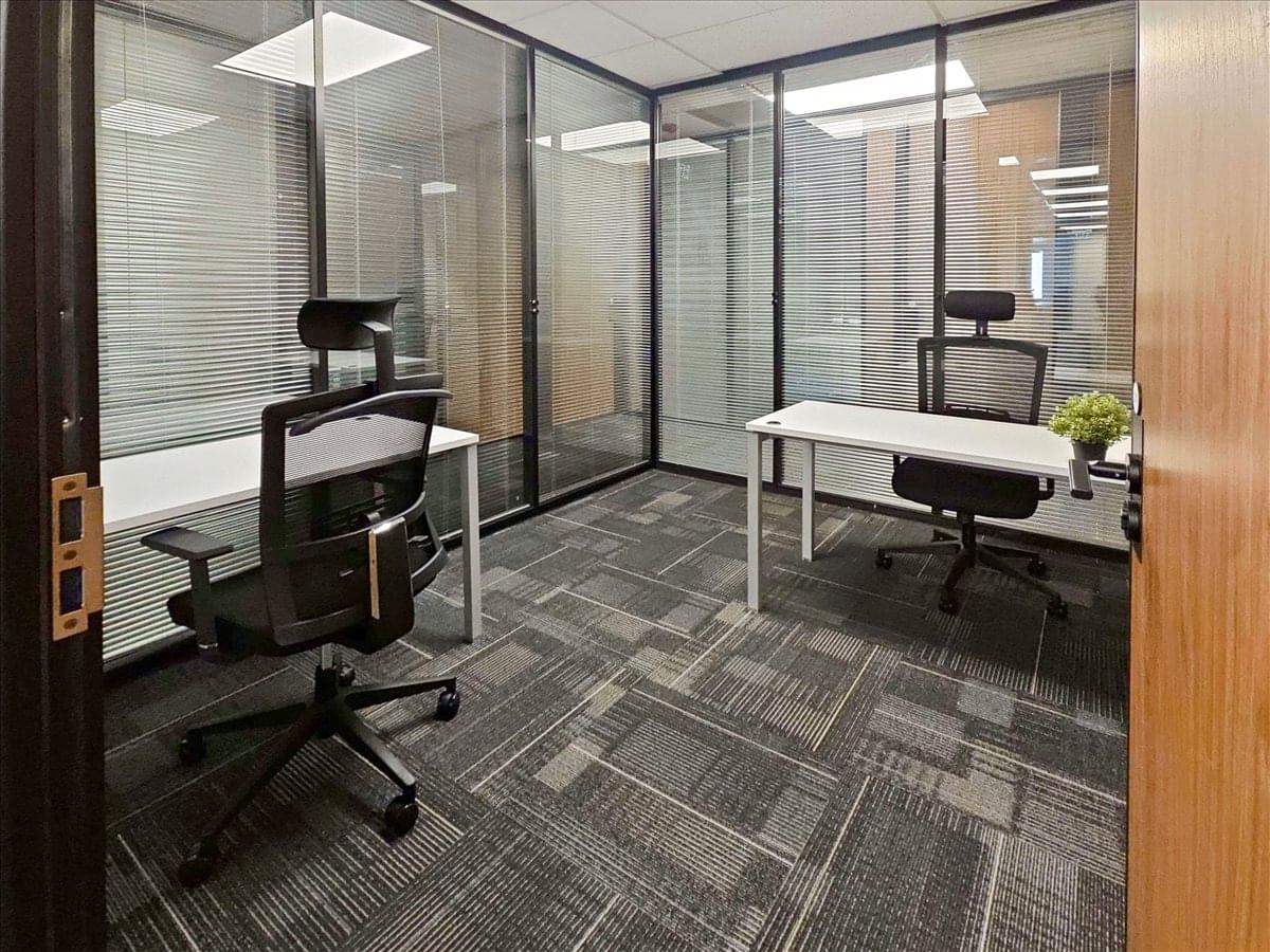 555 Andover Park West Office Space - Tukwila